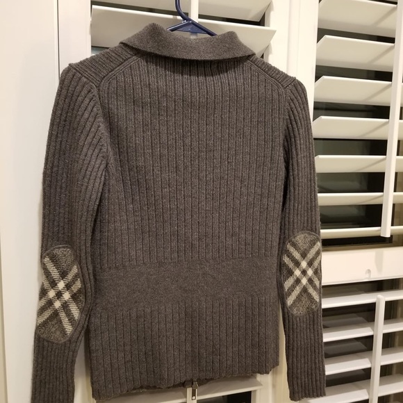 Burberry zip up sweater - Picture 2 of 2